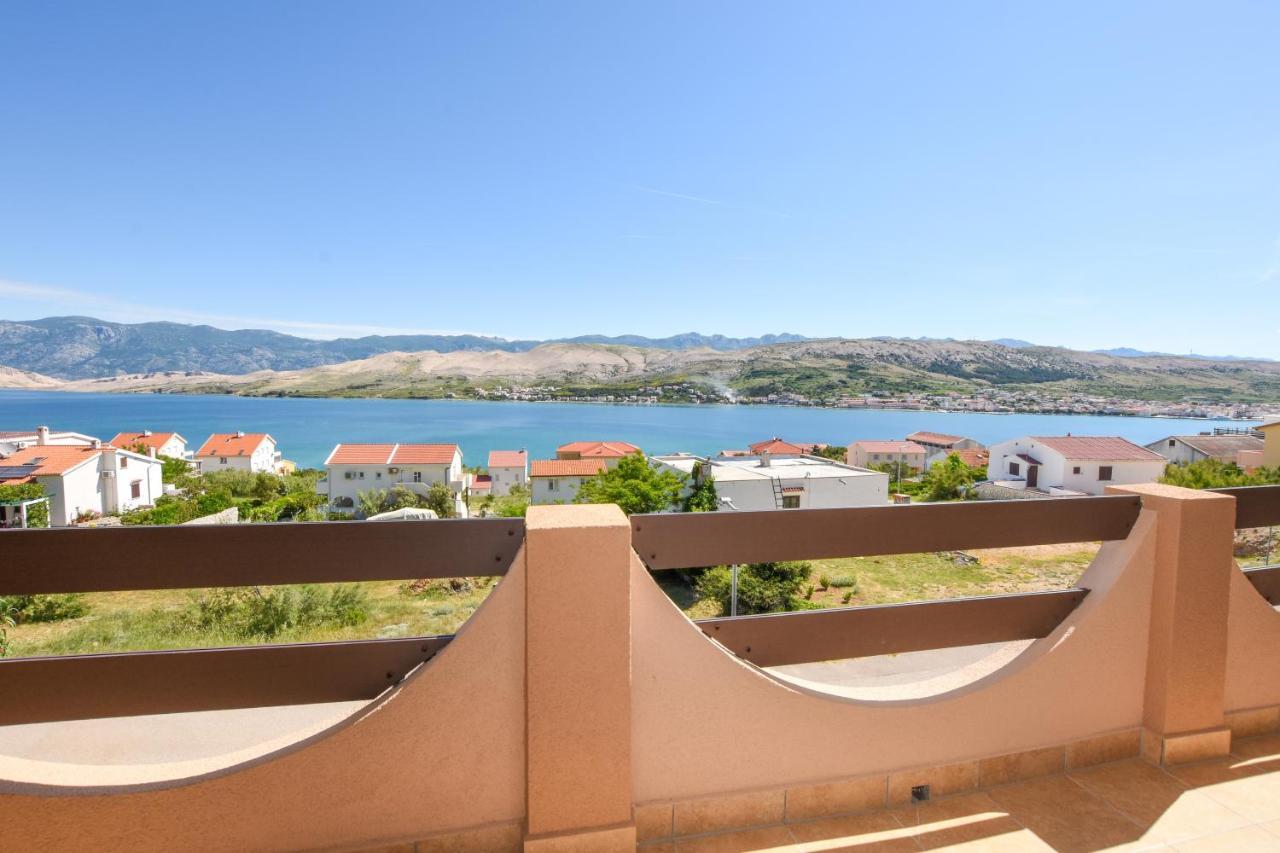 Apartmani Marija Ljubica Pag Town Bagian luar foto