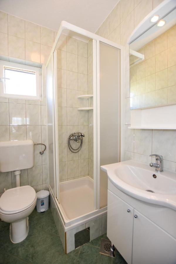 Apartmani Marija Ljubica Pag Town Bagian luar foto
