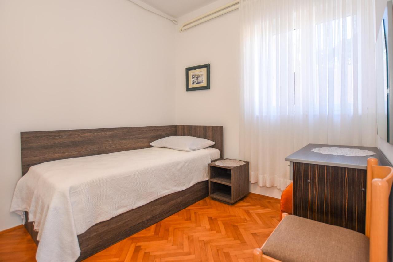 Apartmani Marija Ljubica Pag Town Bagian luar foto