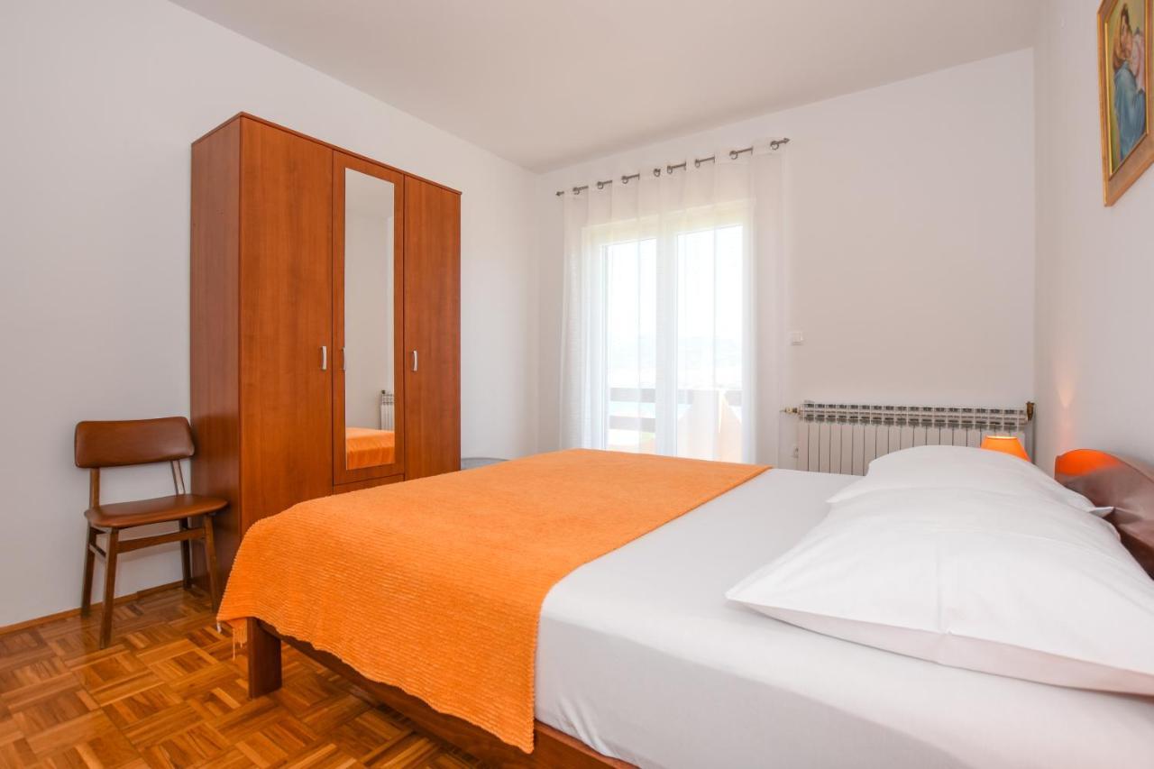 Apartmani Marija Ljubica Pag Town Bagian luar foto