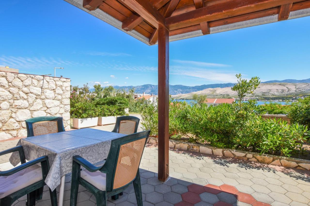 Apartmani Marija Ljubica Pag Town Bagian luar foto